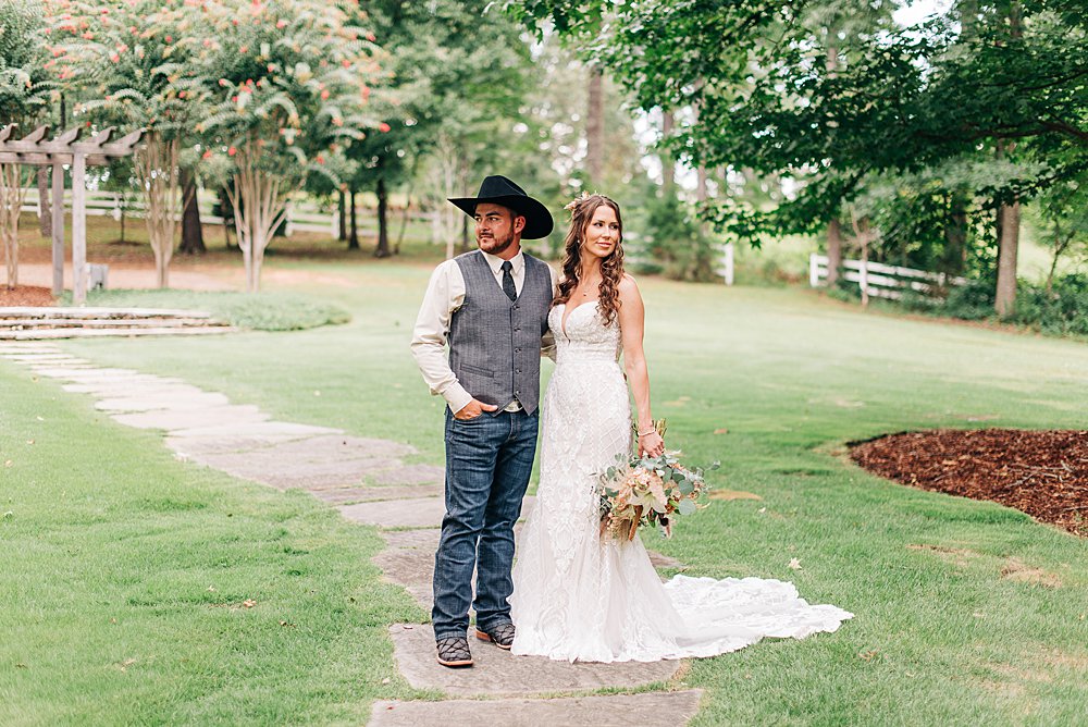 Bohemian Alabama Wedding at the Barn at Shady Lane ; Birmingham Alabama wedding planner